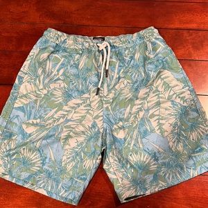 Berkley Jensen Swim Trunks Size Small Green Blue Palm leaves